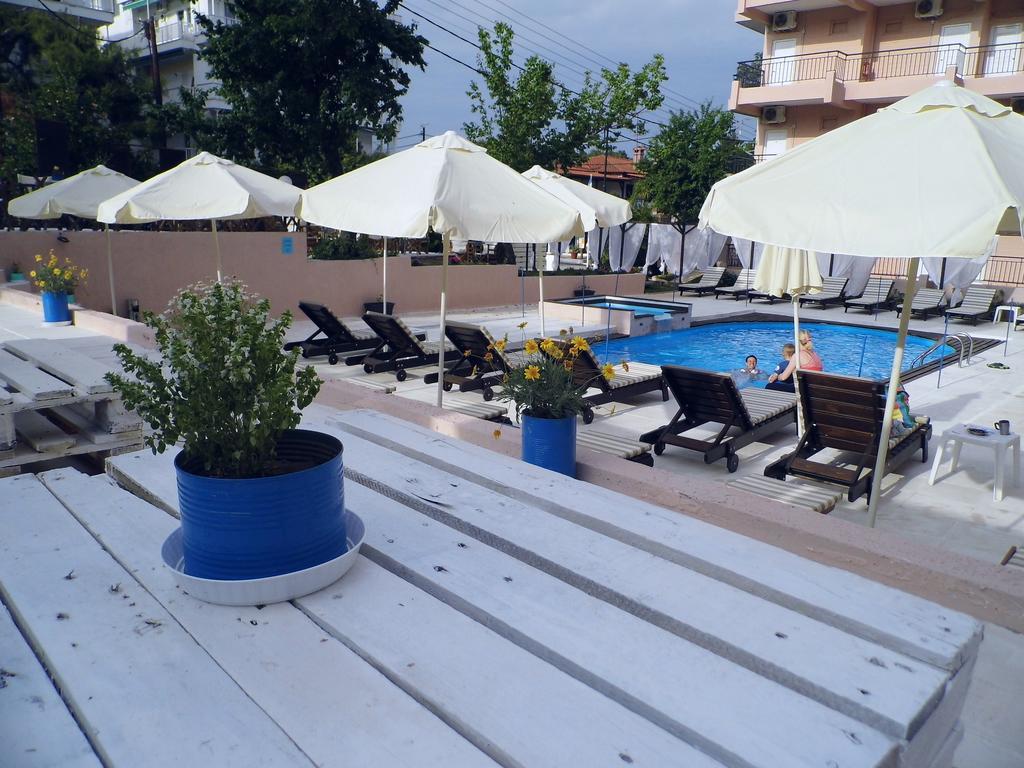Golden Beach Hotel Метаморфоси Экстерьер фото