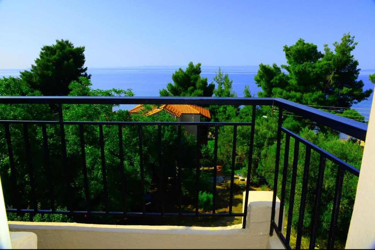 Golden Beach Hotel Метаморфоси Экстерьер фото